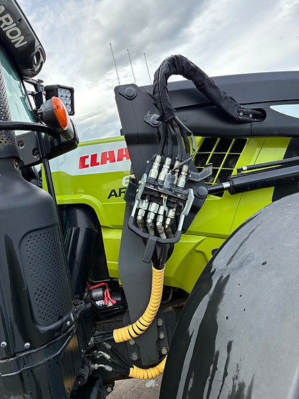 CLAAS Arion 650 CIS med 2 sett hjul 6 of 30