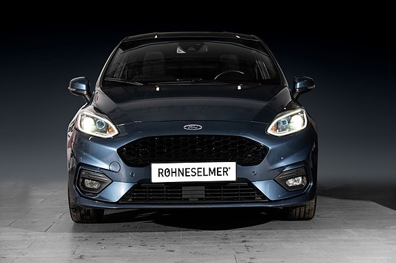Ford Fiesta 3 of 5