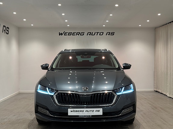 Skoda Octavia 3 of 5