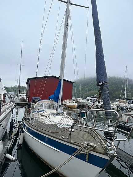 Hallberg-Rassy 312 – oppussingsprosjekt med stort potensial 2 of 5