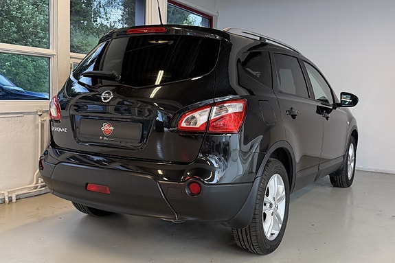 Nissan Qashqai+2 4 of 5