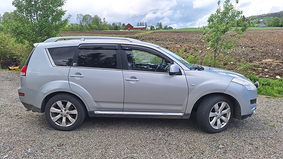 Citroen C-Crosser 4 of 5