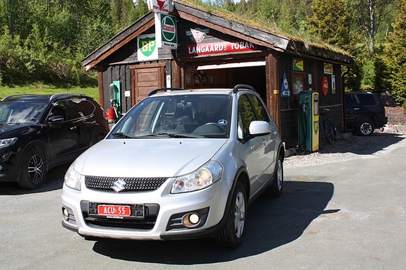 Suzuki SX4 4 of 5