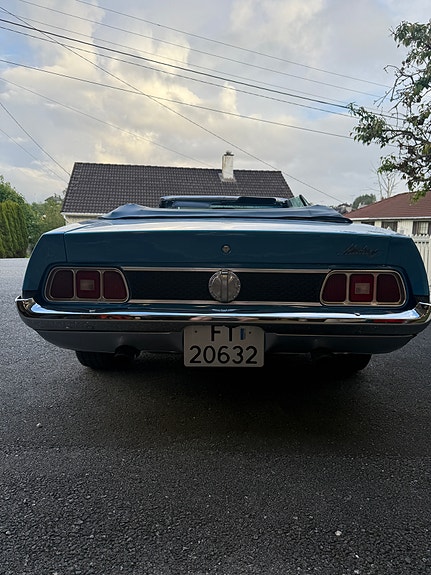 Ford Mustang 5 of 5