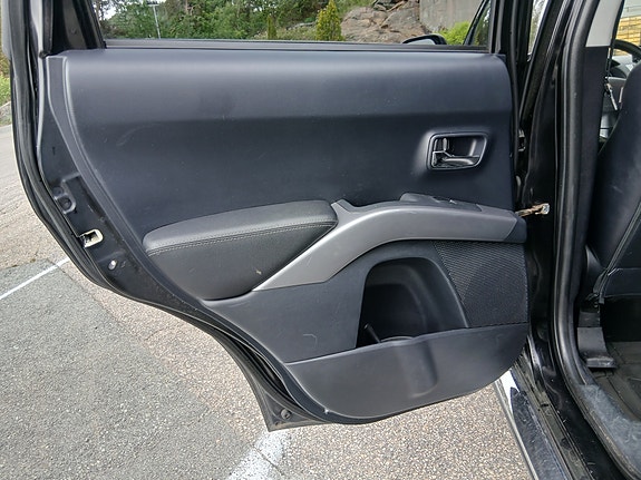 Peugeot 4007 24 of 30