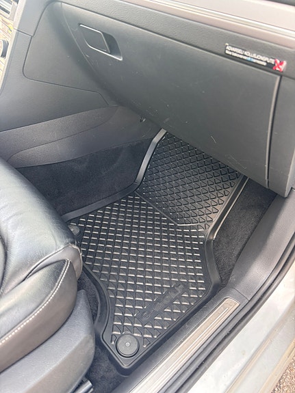 Volkswagen e-Golf VII 14 of 22