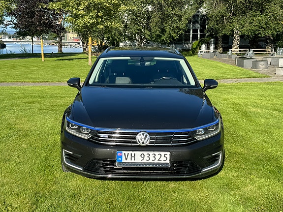 Volkswagen Passat 5 of 5