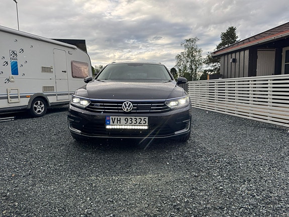 Volkswagen Passat 17 of 30