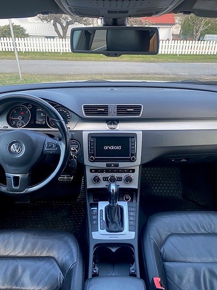 Volkswagen Passat Alltrack 22 of 29