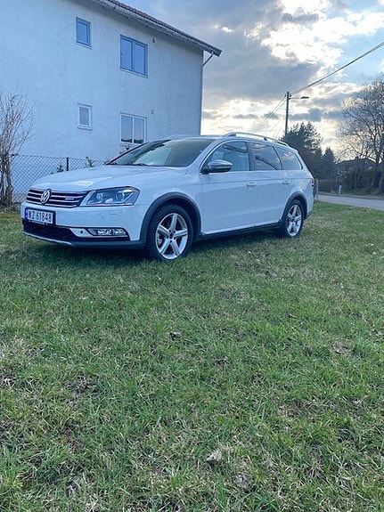 Volkswagen Passat Alltrack 19 of 29