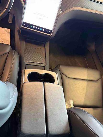 Tesla Model S 15 of 30