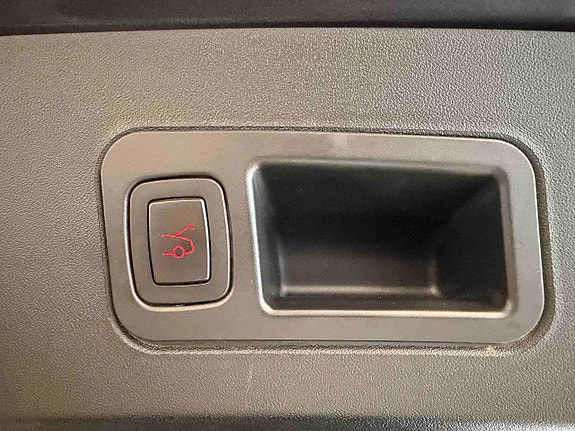 Tesla Model S 30 of 30