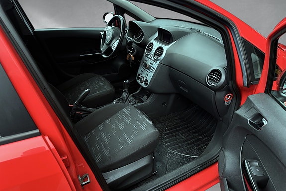 Opel Corsa 12 of 13