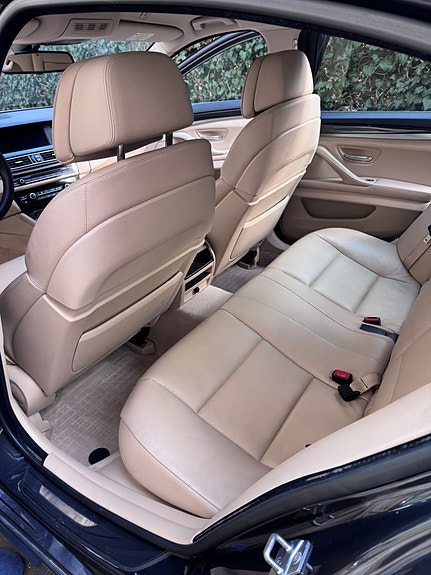 BMW 523i 7 of 9