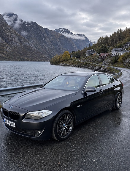 BMW 523i 4 of 9