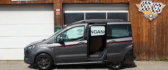 Ford Transit Courier 4 of 5