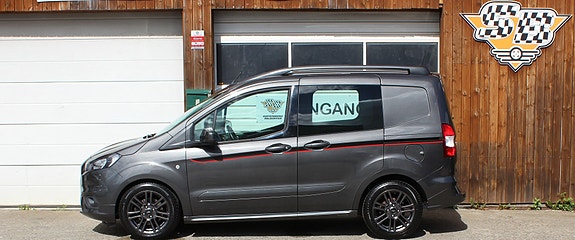 Ford Transit Courier 3 of 5