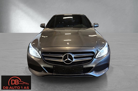 Mercedes-Benz C-Klasse 2 of 5