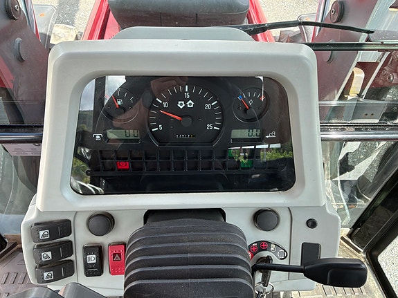 Massey Ferguson 5470 Dyna 4 22 of 23