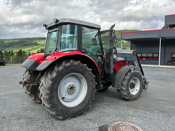 Massey Ferguson 5470 Dyna 4 6 of 23