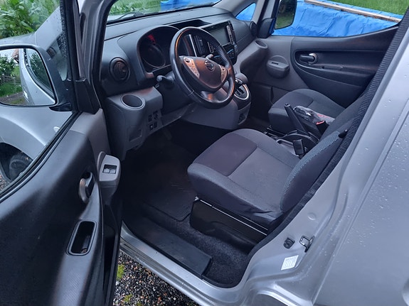 Nissan e-NV200 9 of 12