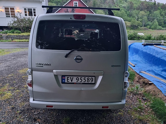 Nissan e-NV200 4 of 12