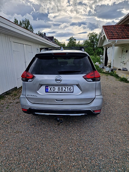 Nissan X-Trail 3 of 5
