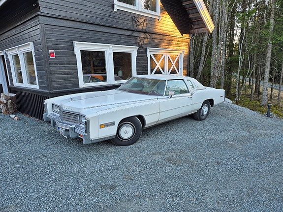 Cadillac Eldorado 2 of 5