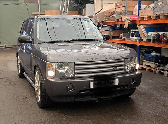 Land Rover Range Rover 2 of 5