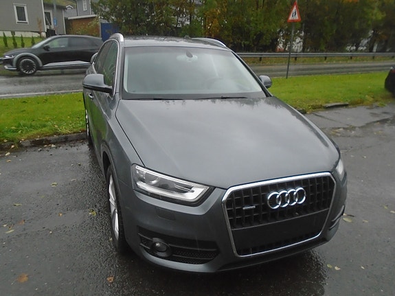 Audi Q3 3 of 5
