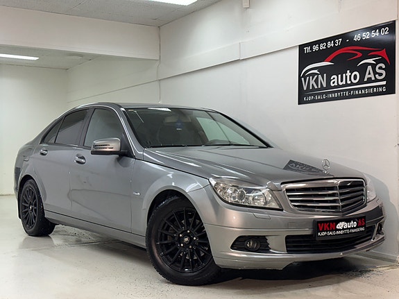Mercedes-Benz C-Klasse 2 of 5