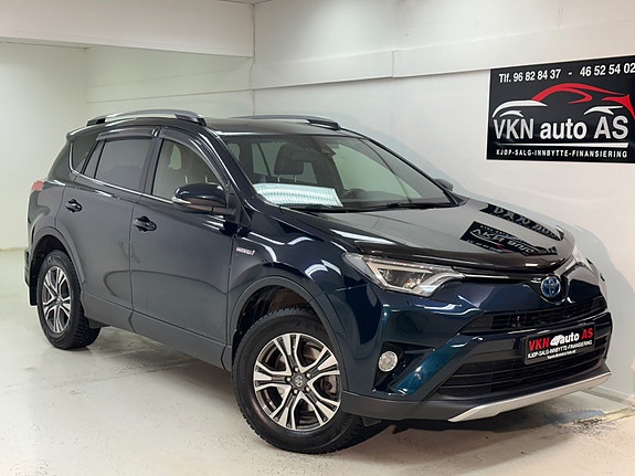 Toyota RAV4 3 of 5