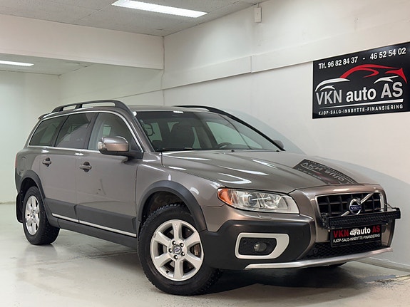 Volvo XC70 2 of 5