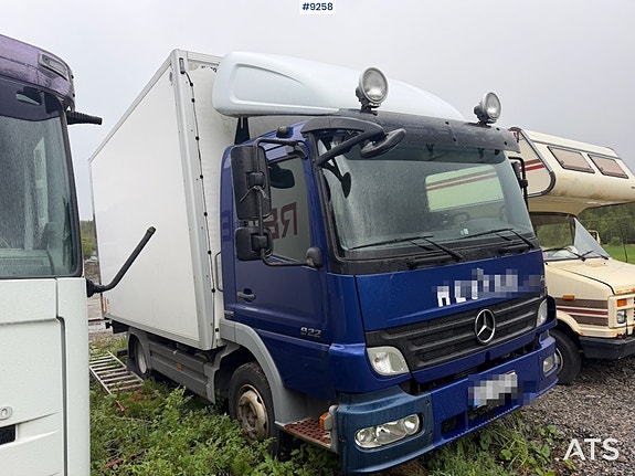 Mercedes-Benz Atego 822L30AT7,5 skaplastebil rep.objekt