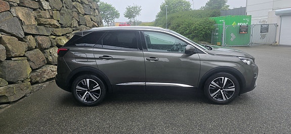 Peugeot 3008 5 of 5