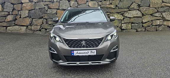 Peugeot 3008 2 of 5