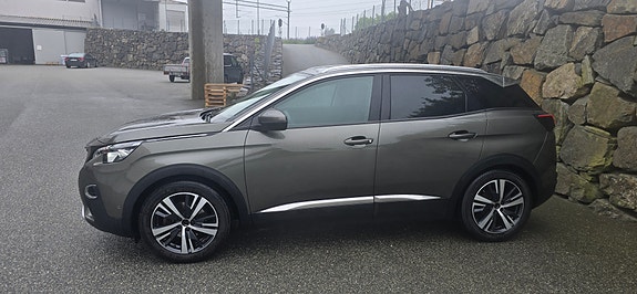 Peugeot 3008 4 of 5