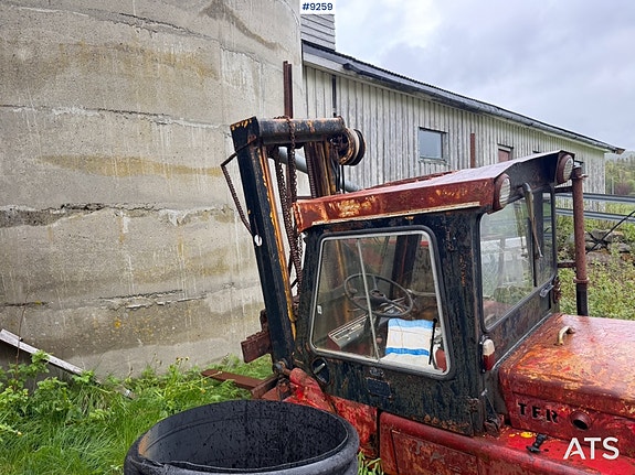 Hyster Truck 2 of 5