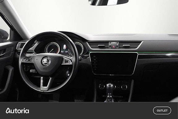 Skoda Superb 13 of 30