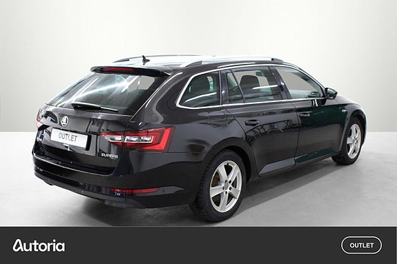 Skoda Superb 2 of 30