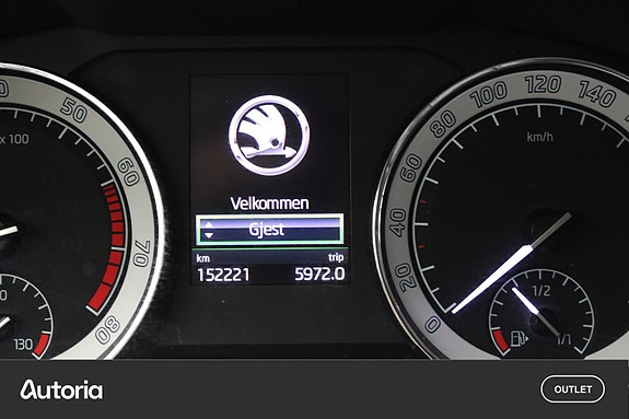 Skoda Superb 18 of 30