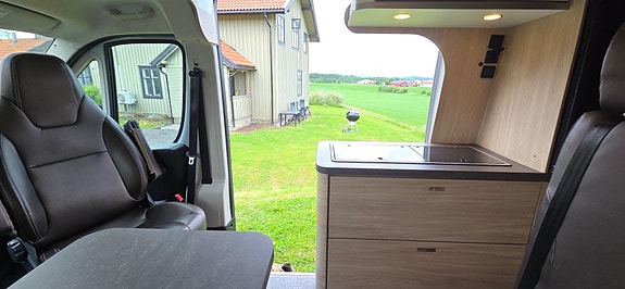 Weinsberg R47 Dobbel Køye seng 7 of 30