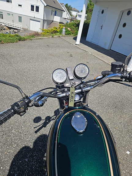 Kawasaki Z 900 5 of 21