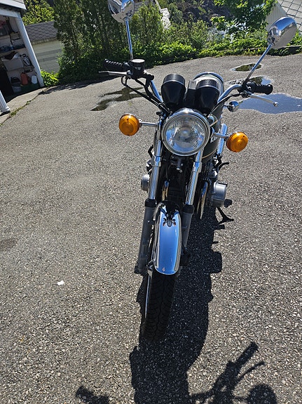 Kawasaki Z 900 3 of 21