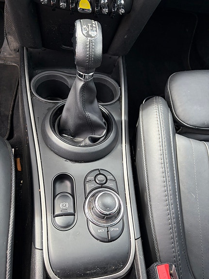 MINI Countryman Cooper SE 8 of 13