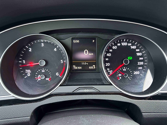 Volkswagen Passat Alltrack 29 of 30