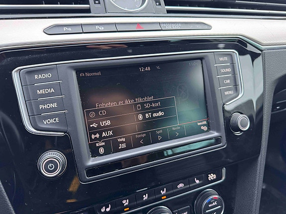 Volkswagen Passat Alltrack 23 of 30