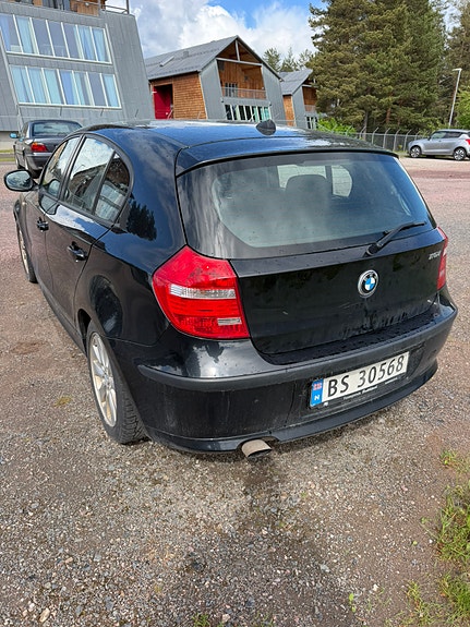 BMW 116i 9 of 10