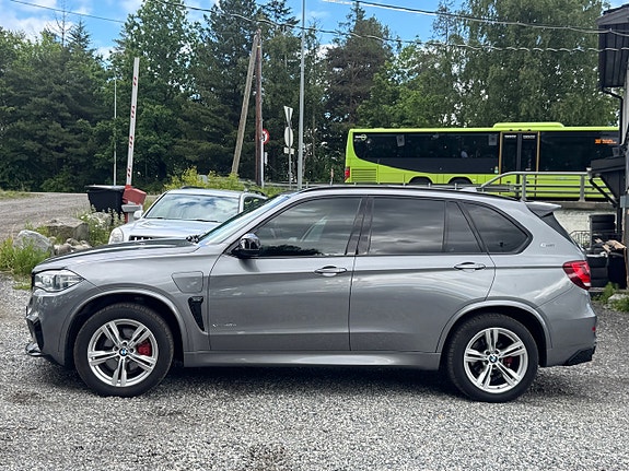 BMW X5 3 of 5
