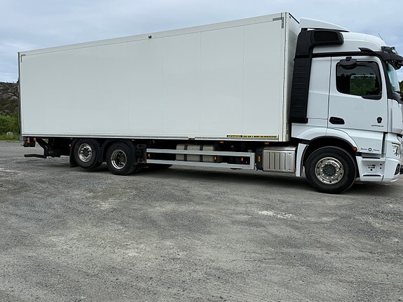 Mercedes-Benz Actros  2553 2 of 5